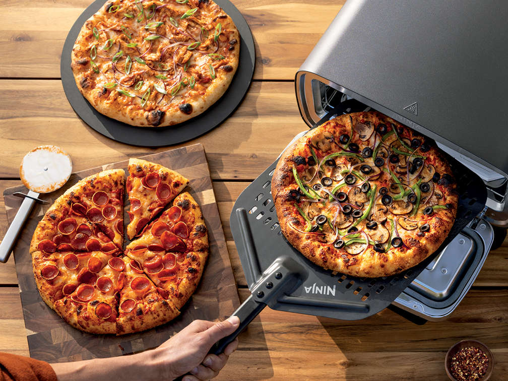 Ninja Woodfire Pro Connect XL Grill & Artisan Pizza Oven Bundle